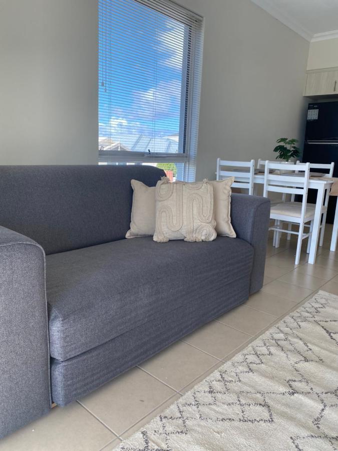 Modern Luxury 1 Bedroom Apartment - Walk To The Shops! Free Wifi Clarkson Exterior photo